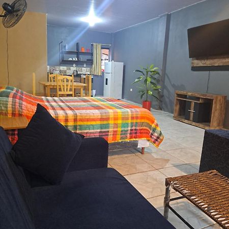 Hummingbird Hostel Ciudad del Este Kültér fotó